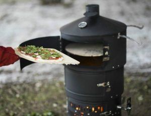 aquaforno-ii-portable-outdoor-cooking-stove-03-cooking 3